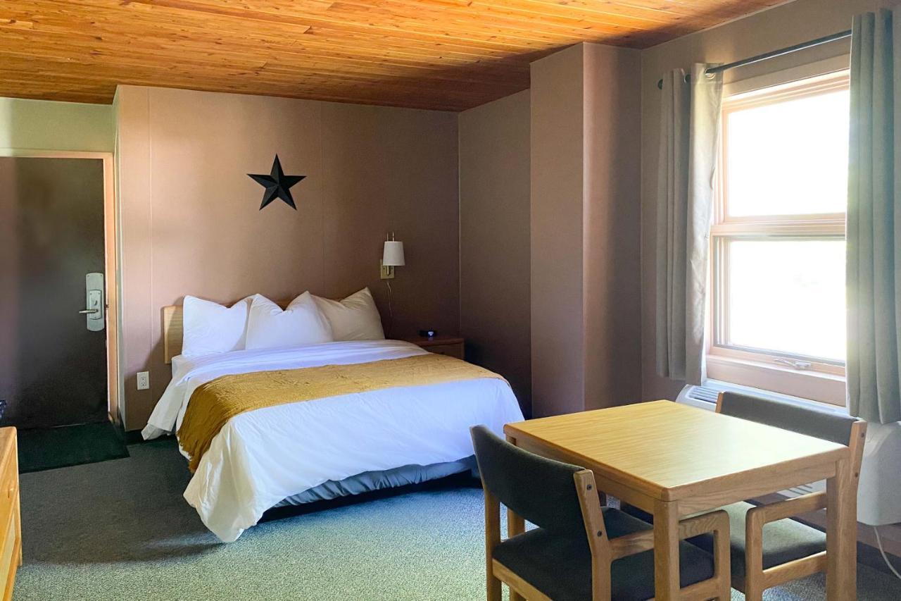 The Benson Motel - Benson, Mn - Us-12 Hwy 外观 照片